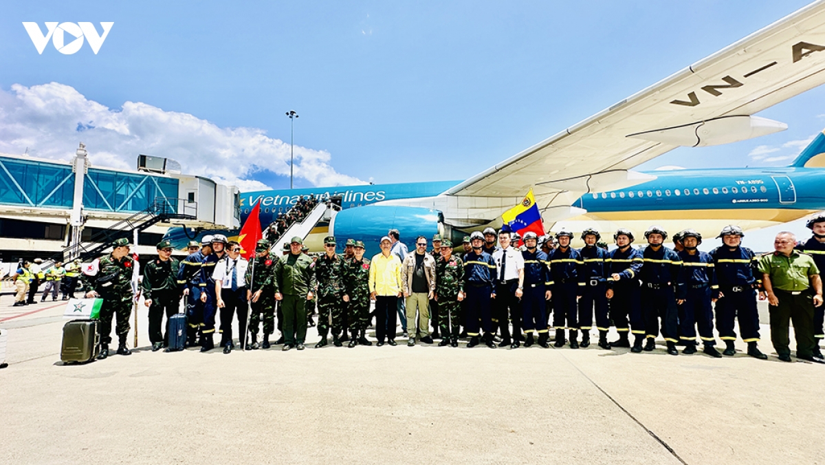 coi viec cuu giup nguoi dan venezuela sau dong dat nhu cuu chinh dong bao minh hinh anh 6