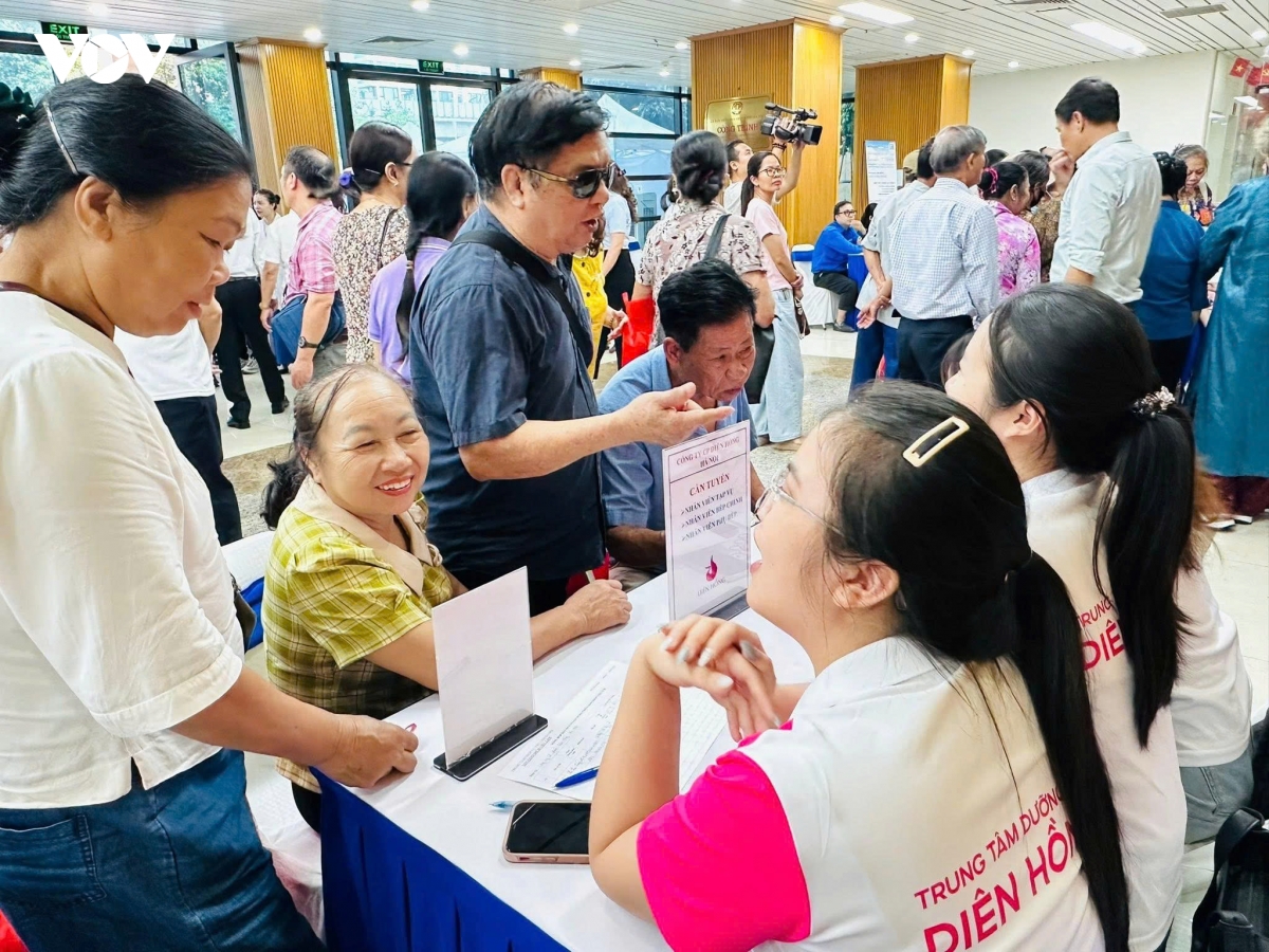 tu van, gioi thieu viec lam cho nguoi cao tuoi hinh anh 1