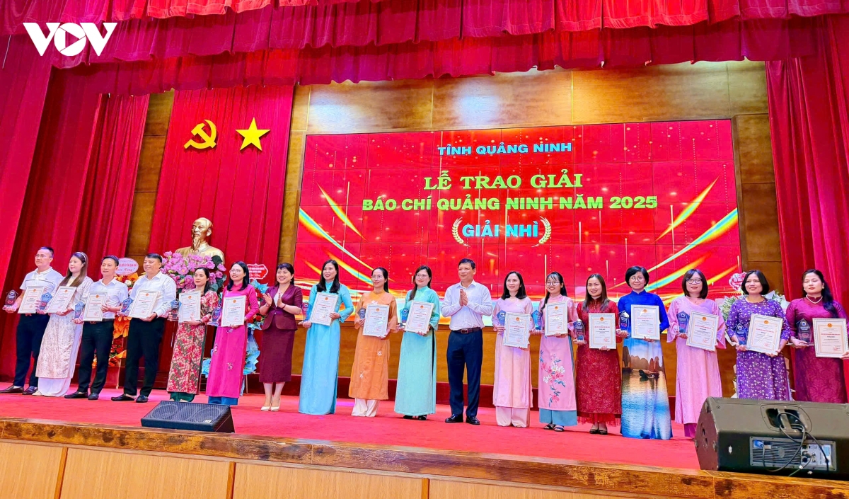 quang ninh 56 tac pham bao chi xuat sac duoc vinh danh hinh anh 4
