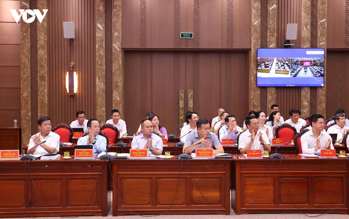 hoan thien mo hinh chinh quyen dia phuong hai cap dap ung yeu cau phat trien moi hinh anh 3