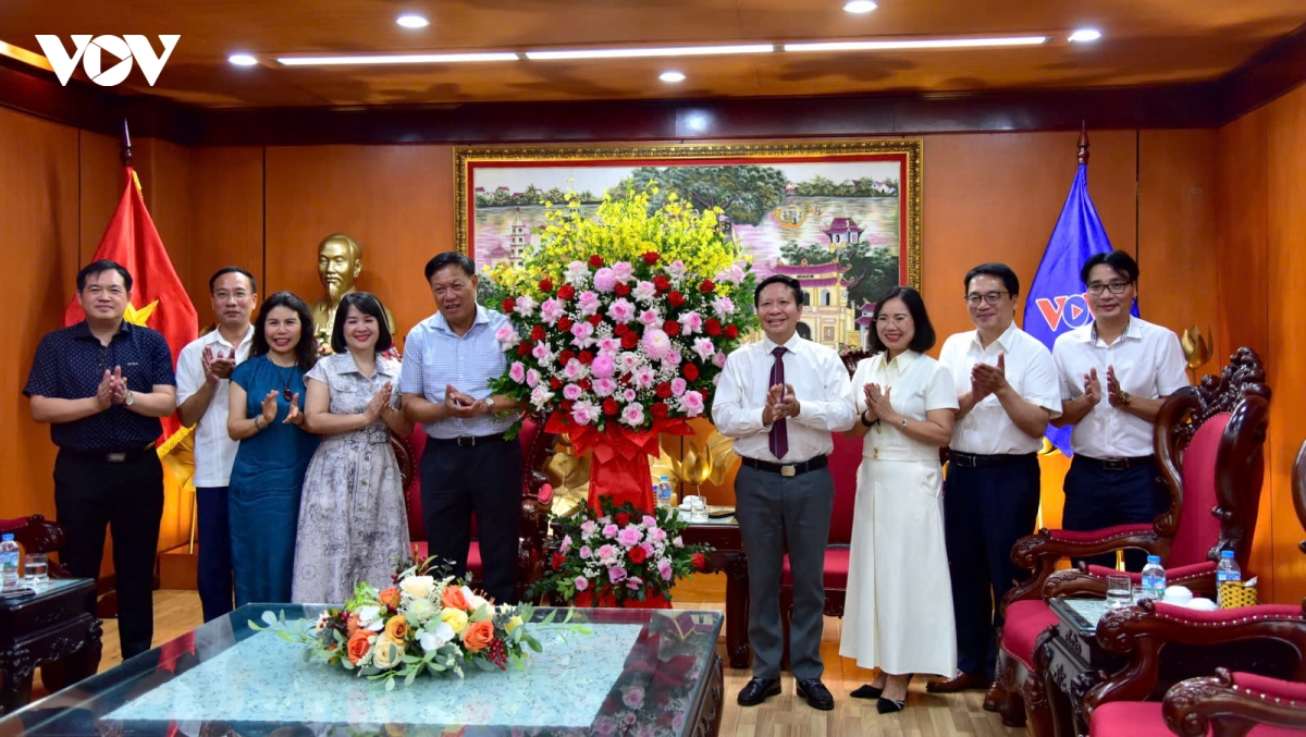 nhieu co quan, bo nganh chuc mung vov nhan ngay bao chi cach mang viet nam hinh anh 4