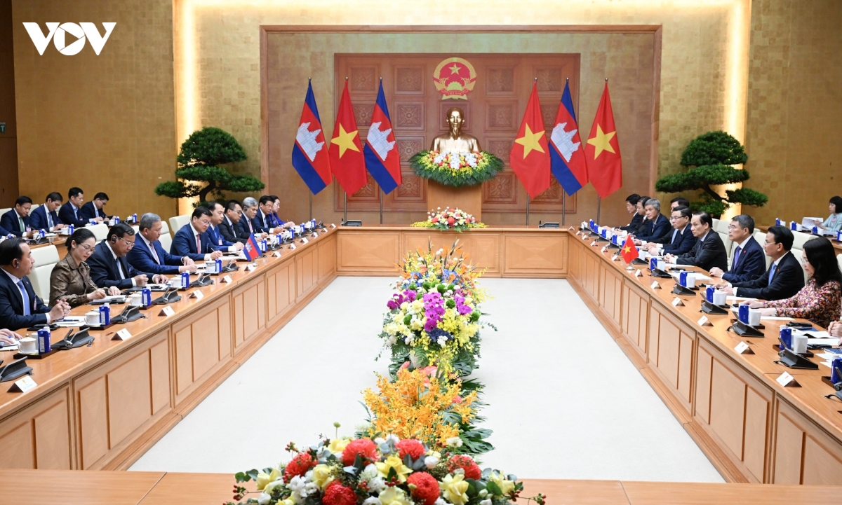 thu tuong le minh hung hoi dam voi thu tuong campuchia hun manet hinh anh 1
