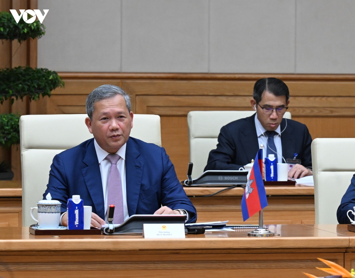 thu tuong le minh hung hoi dam voi thu tuong campuchia hun manet hinh anh 3