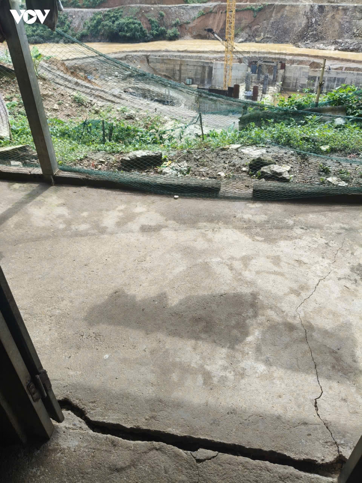Dien bien khan cap di doi 6 ho dan tai nam nen do nguy co sat lo hinh anh 1