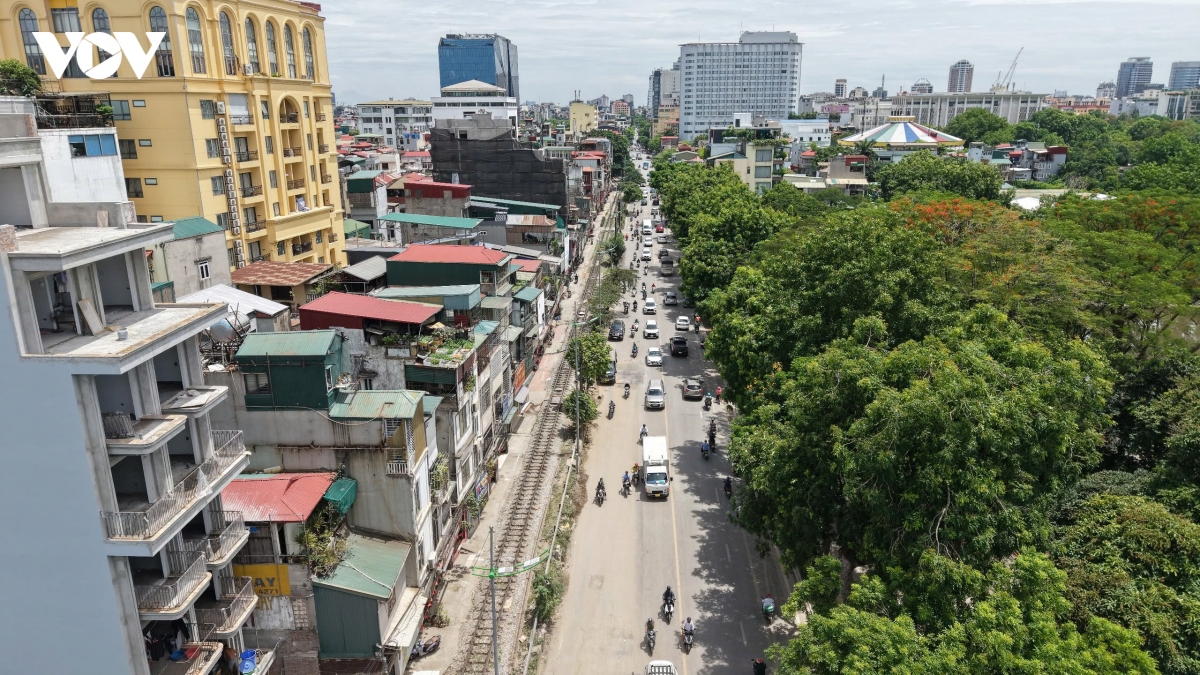 toan canh duong sat bac - nam tu ga ha noi den ga ngoc hoi hinh anh 5