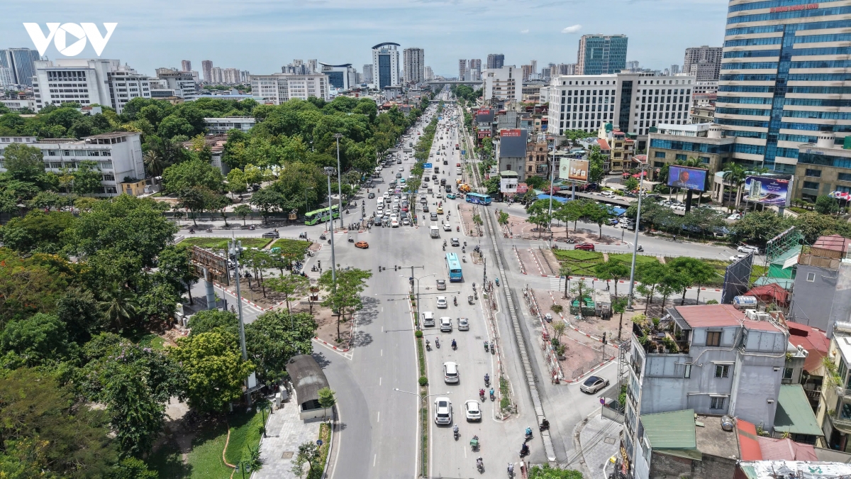 toan canh duong sat bac - nam tu ga ha noi den ga ngoc hoi hinh anh 7