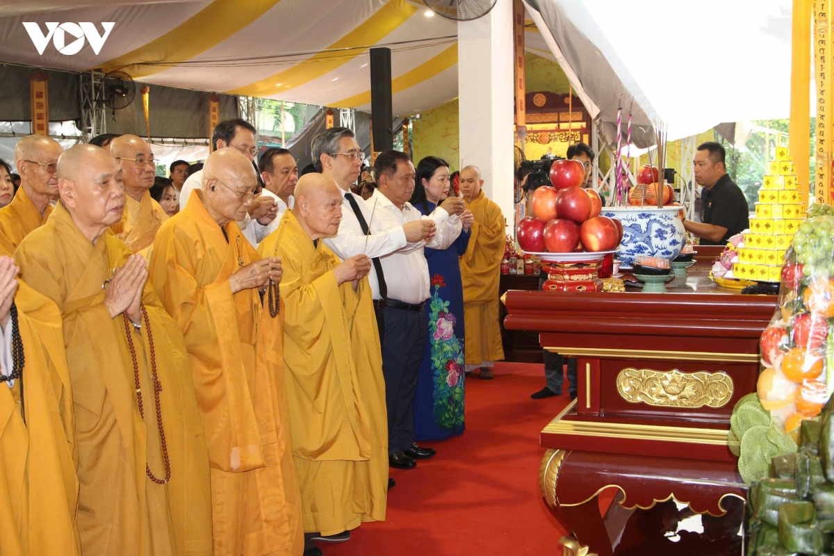 TP.HCM tổ chức cầu siêu liệt sỹ, đồng bào yêu nước tại Công viên Lê Thị Riêng