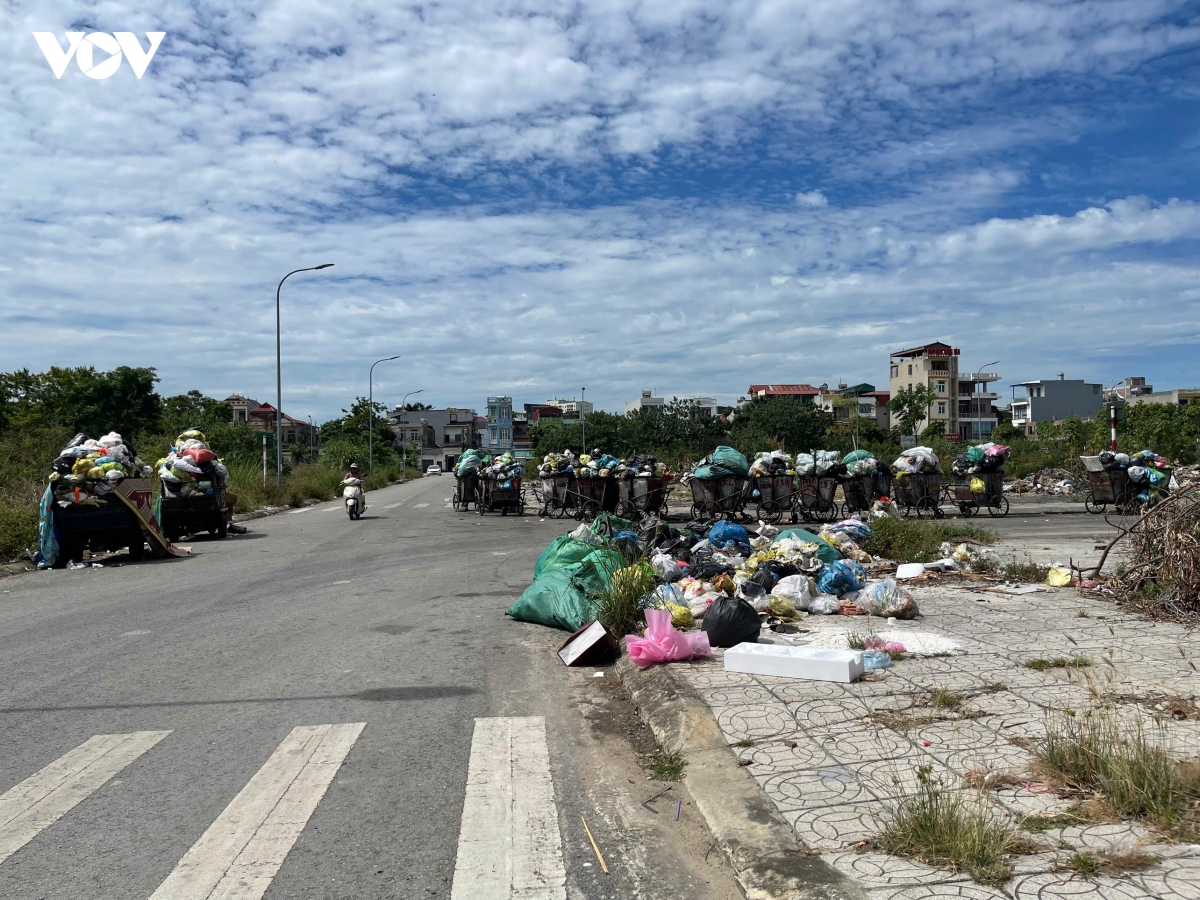rac thai un u, ngap ngua nhieu tuyen pho trung tam o thanh hoa hinh anh 9