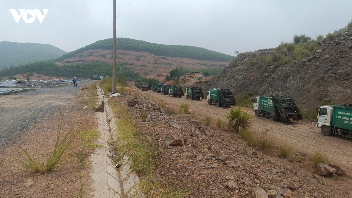 rac thai un u, ngap ngua nhieu tuyen pho trung tam o thanh hoa hinh anh 16