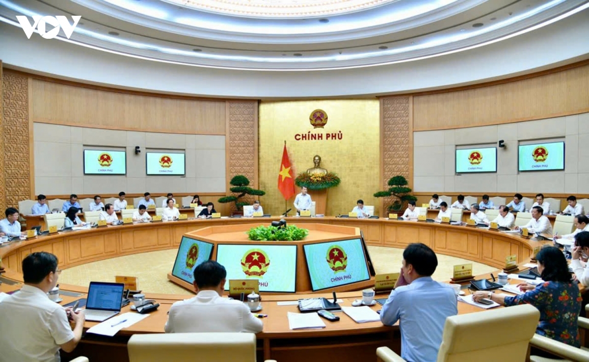 thu tuong le minh hung chu tri phien hop chuyen de phap luat hinh anh 5