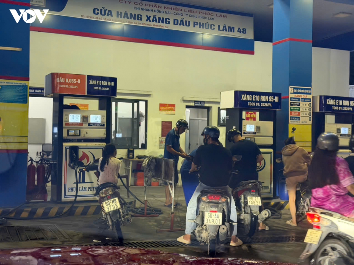 Dong nai can lam ro cay xang phuc lam petro thu tien qua tai khoan ca nhan hinh anh 3