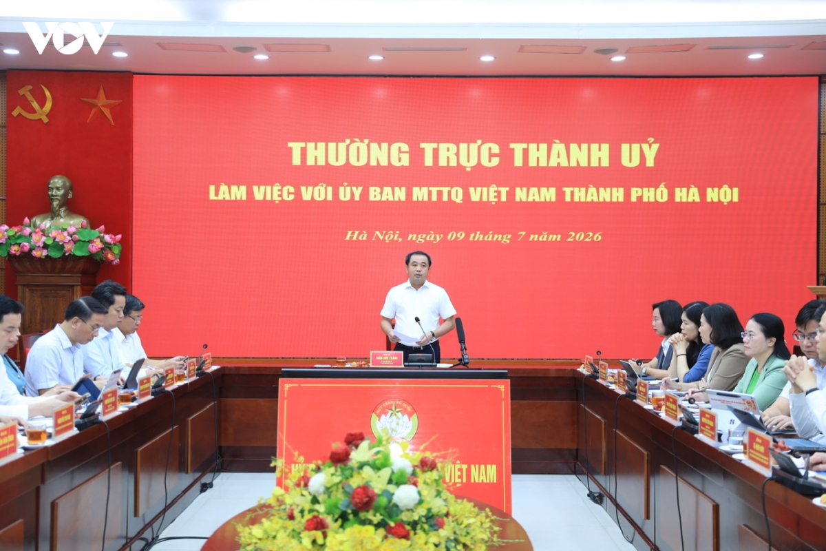 bi thu ha noi phat hien tieu cuc thi mat tran phan anh ngay bang van ban hinh anh 3