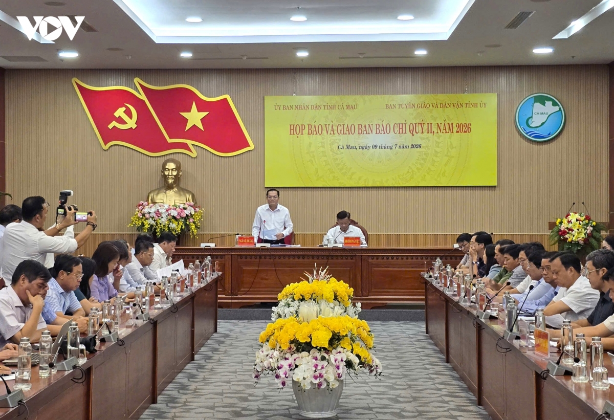 lan dau ca mau to chuc le hoi khinh khi cau gan voi ngay hoi van hoa di san hinh anh 1
