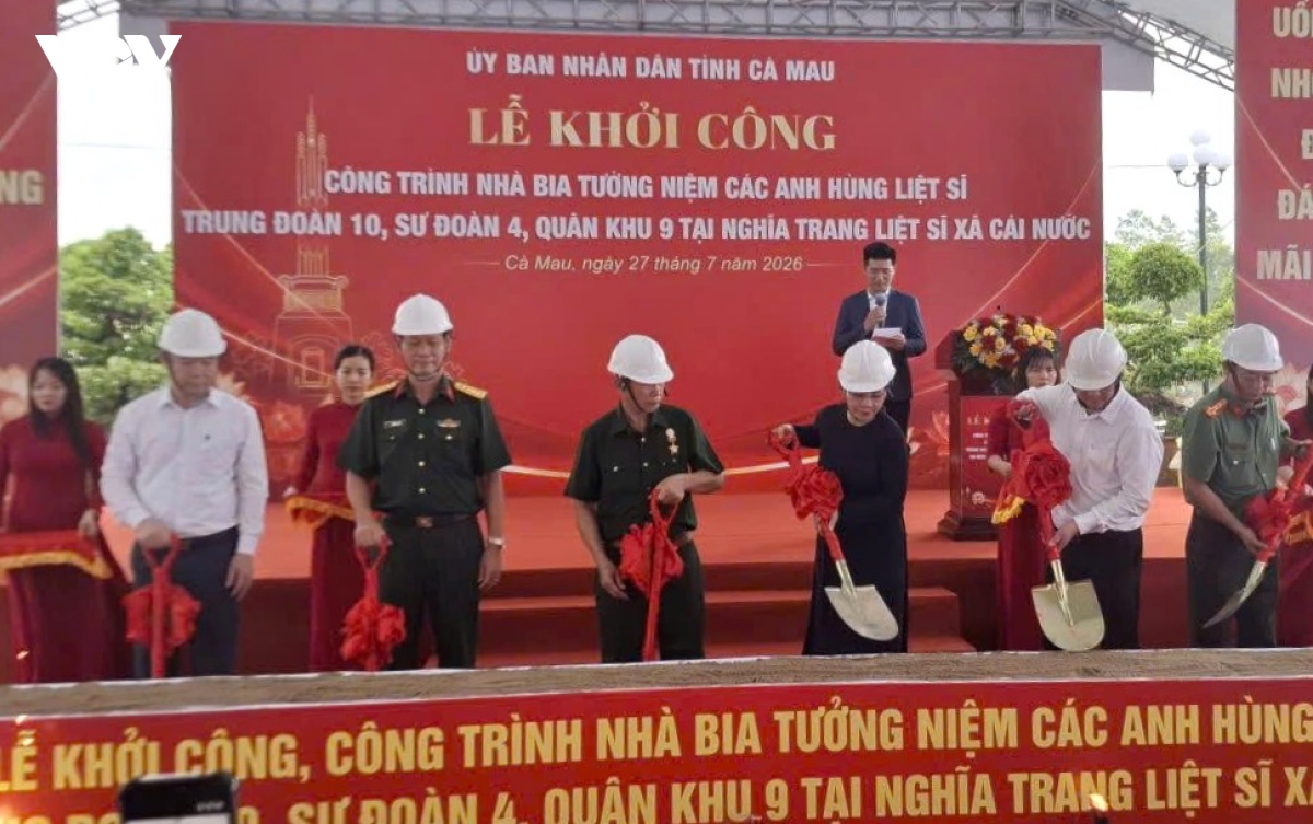 khoi cong nha bia tuong niem cac anh hung liet si trung doan 10 o can tho hinh anh 1