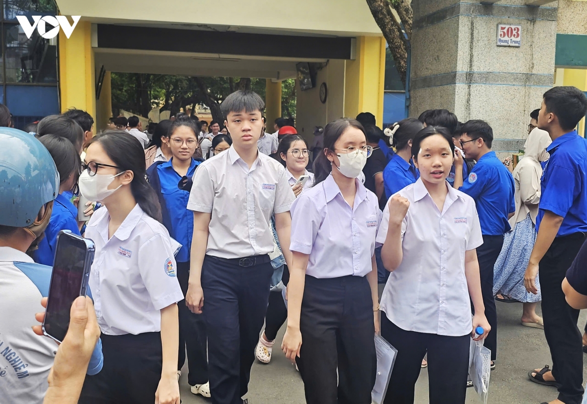 quang ngai chua phat hien dau hieu bat thuong trong thi tot nghiep thpt 2026 hinh anh 1