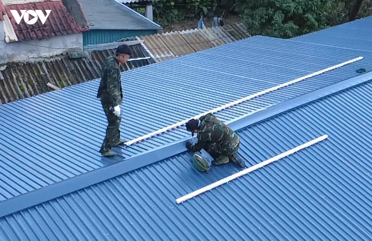 chay dua voi thoi gian dung mai am cho dong bao vung lu muong than hinh anh 14