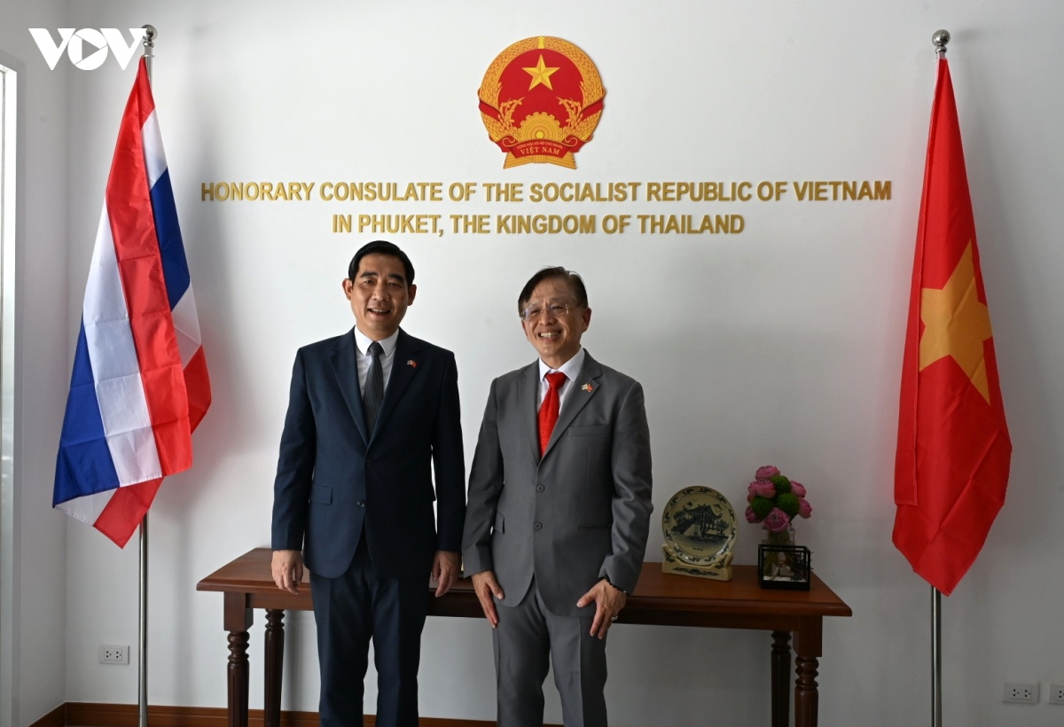 khai truong van phong lanh su danh du viet nam dau tien tai phuket hinh anh 7