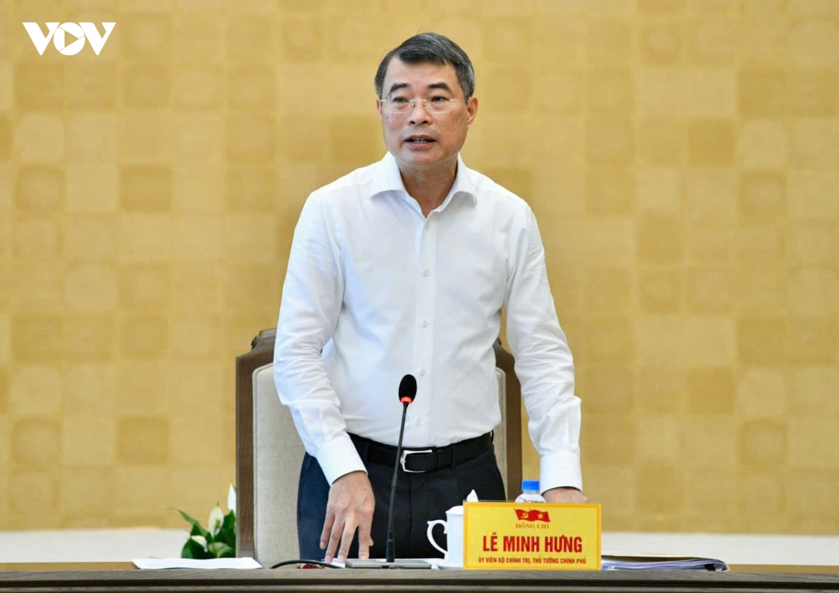 thu tuong le minh hung lam viec voi ban thuong vu tinh uy lao cai hinh anh 2