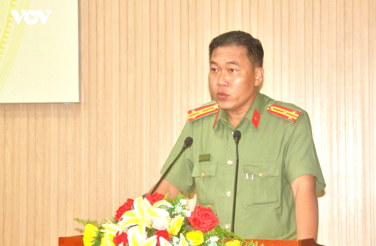 ve tieu cuc ky thi tot nghiep o ca mau Dang tin la tai khoan an danh hinh anh 2