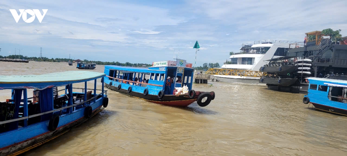 Đồng Tháp: Đảm bảo an toàn cho những chuyến đò du lịch trong mùa mưa bão