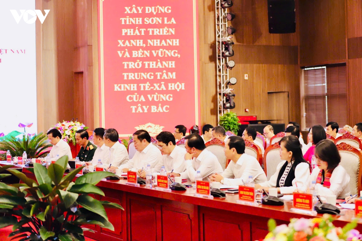 tong bi thu, chu tich nuoc to lam lam viec voi ban thuong vu tinh uy son la hinh anh 3