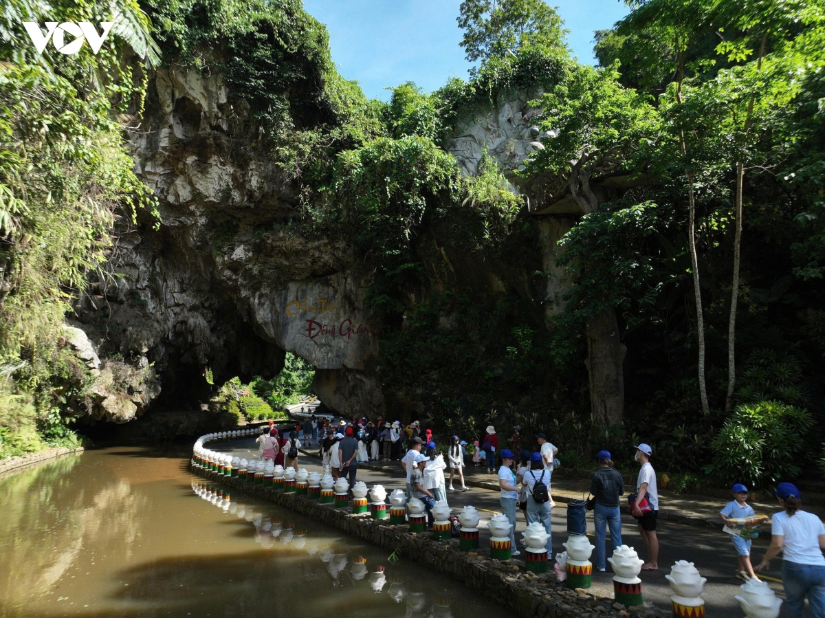 lan dau tien nghe thuat champa va co tu hoi ngo tren cung mot san khau hinh anh 2