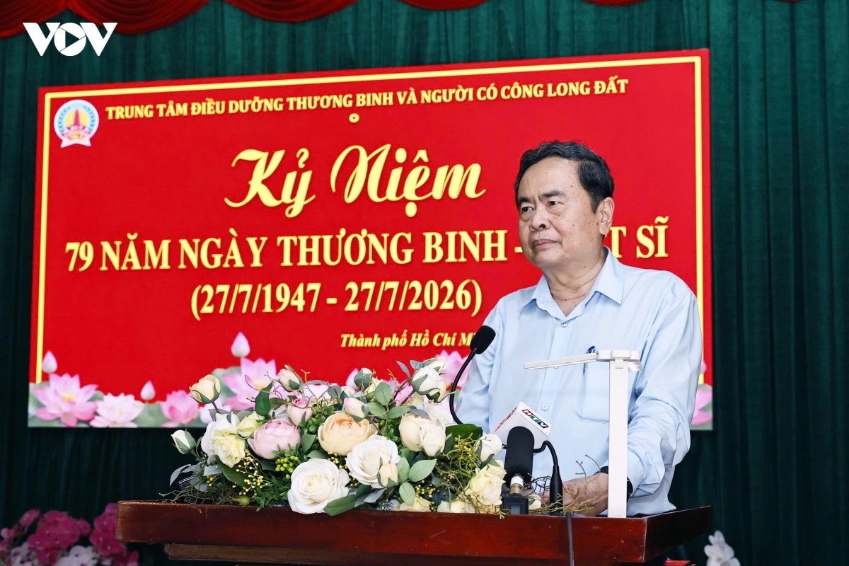 chu tich quoc hoi tri an nguoi co cong, tham me viet nam anh hung hinh anh 2