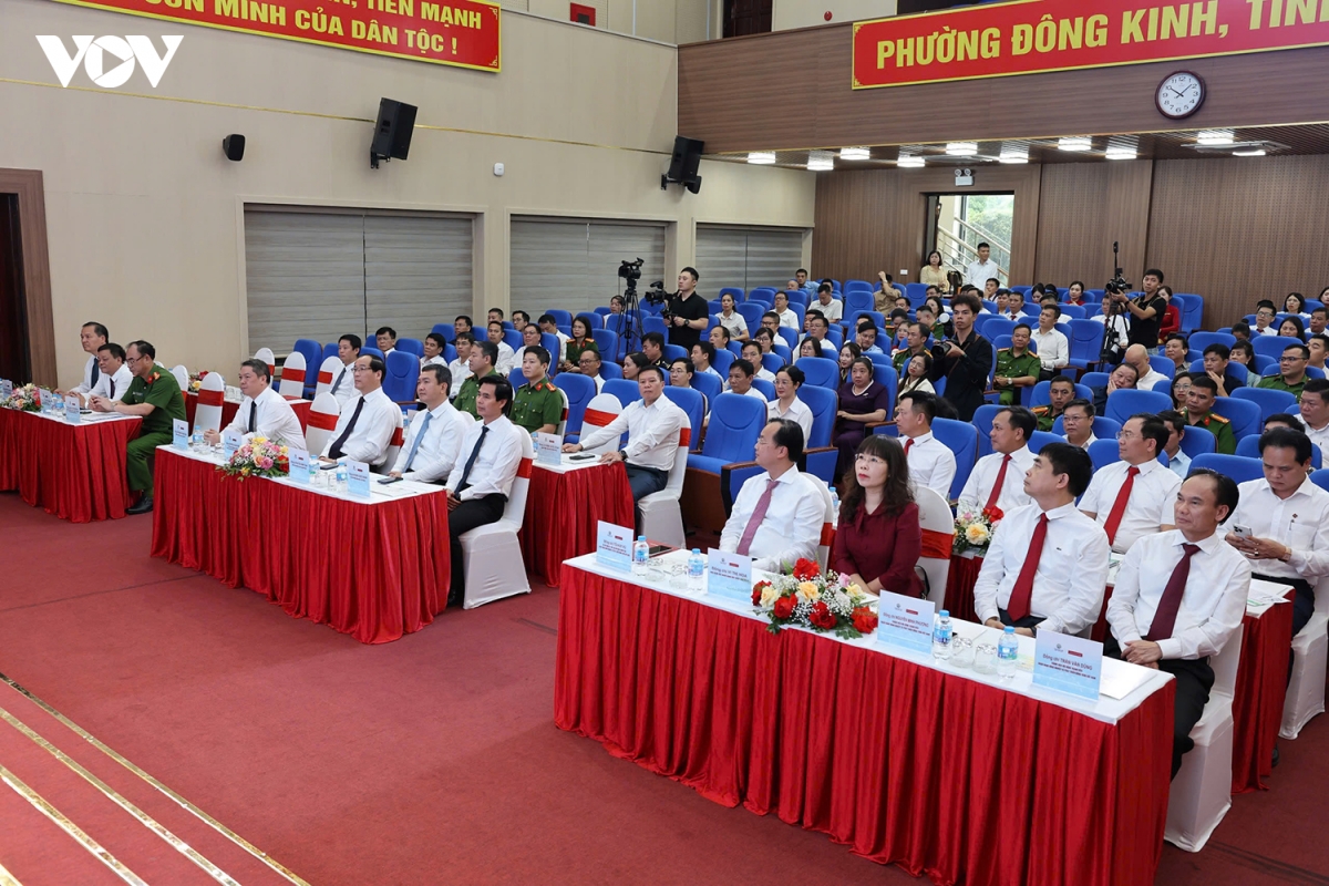 lang son dua dich vu cong so den gan nguoi dan vung bien hinh anh 1