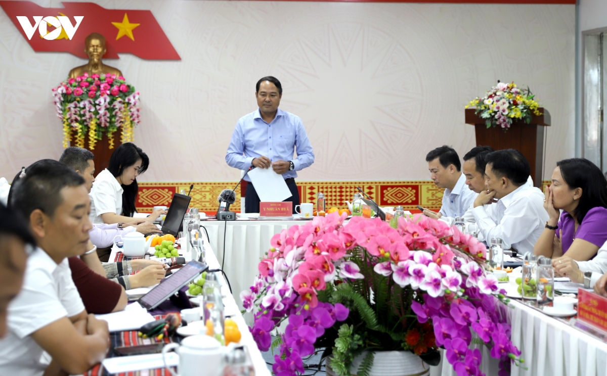 Dak lak yeu cau som cu the hoa nghi quyet 80 ve van hoa hinh anh 2