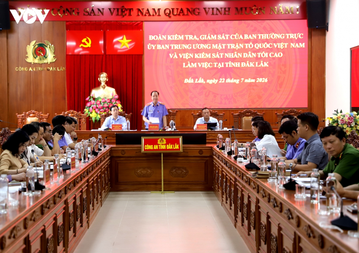 Dak lak kien nghi trung uong go kho cong tac tam giu, tam giam hinh anh 1
