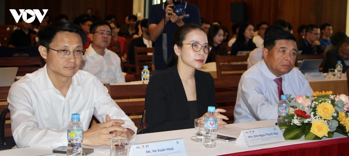 khai mac chung ket cuoc thi hackathon quoc te ve tinh toan luong tu tai gia lai hinh anh 1