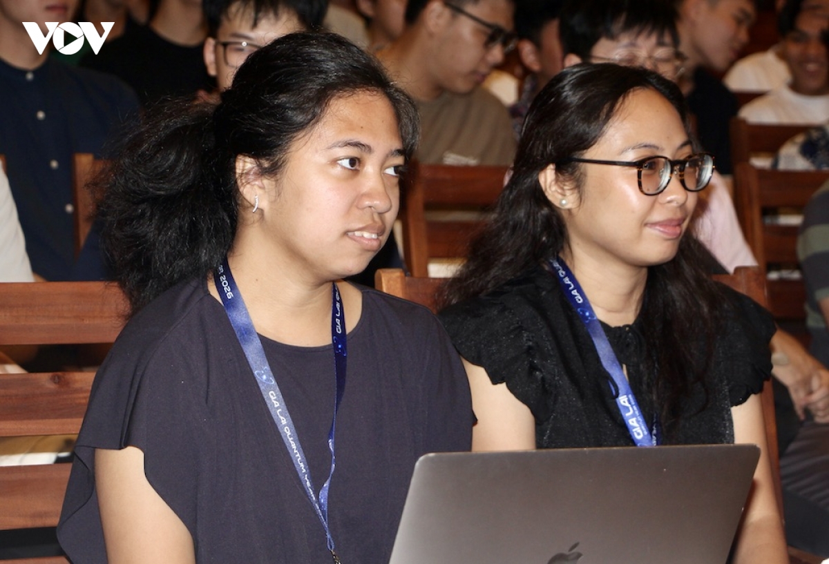 khai mac chung ket cuoc thi hackathon quoc te ve tinh toan luong tu tai gia lai hinh anh 4