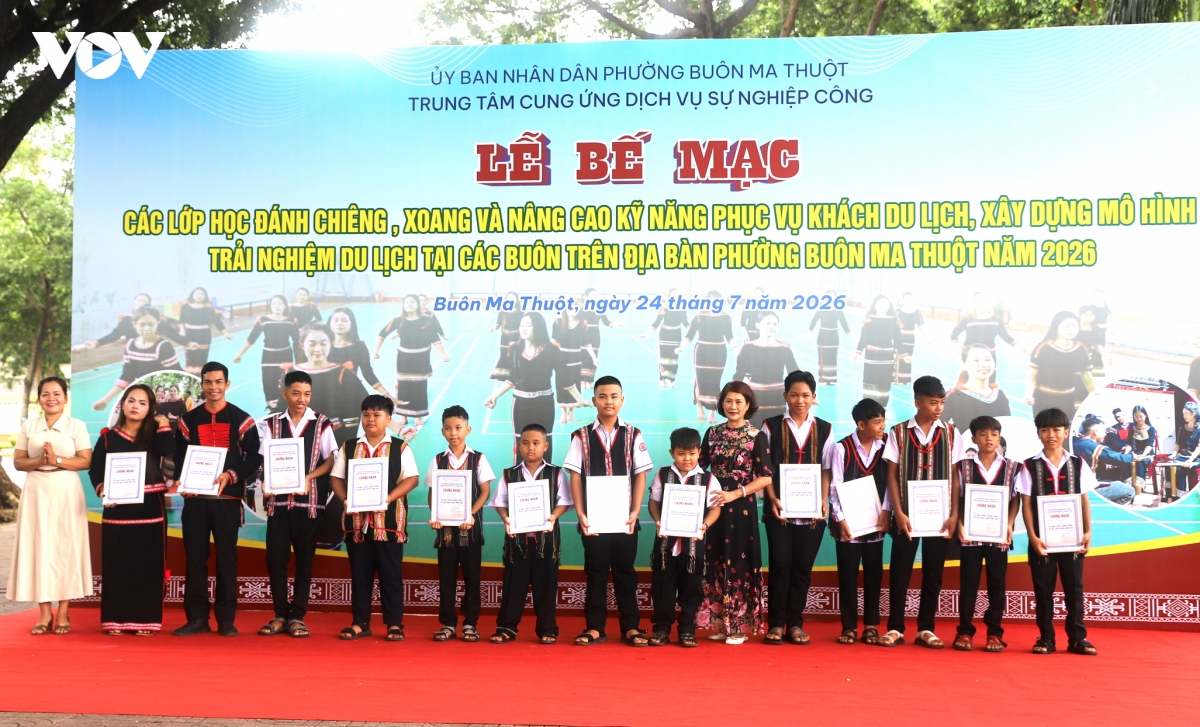 Dak lak truyen day cong chieng va dao tao ky nang lam du lich cong dong hinh anh 2