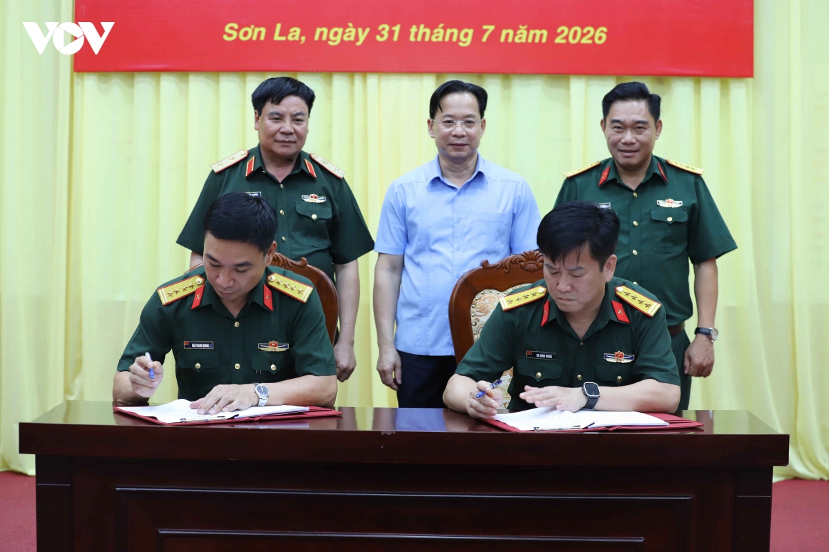 Dai ta Dau thanh quang giu chuc chinh uy bo chqs tinh son la hinh anh 4