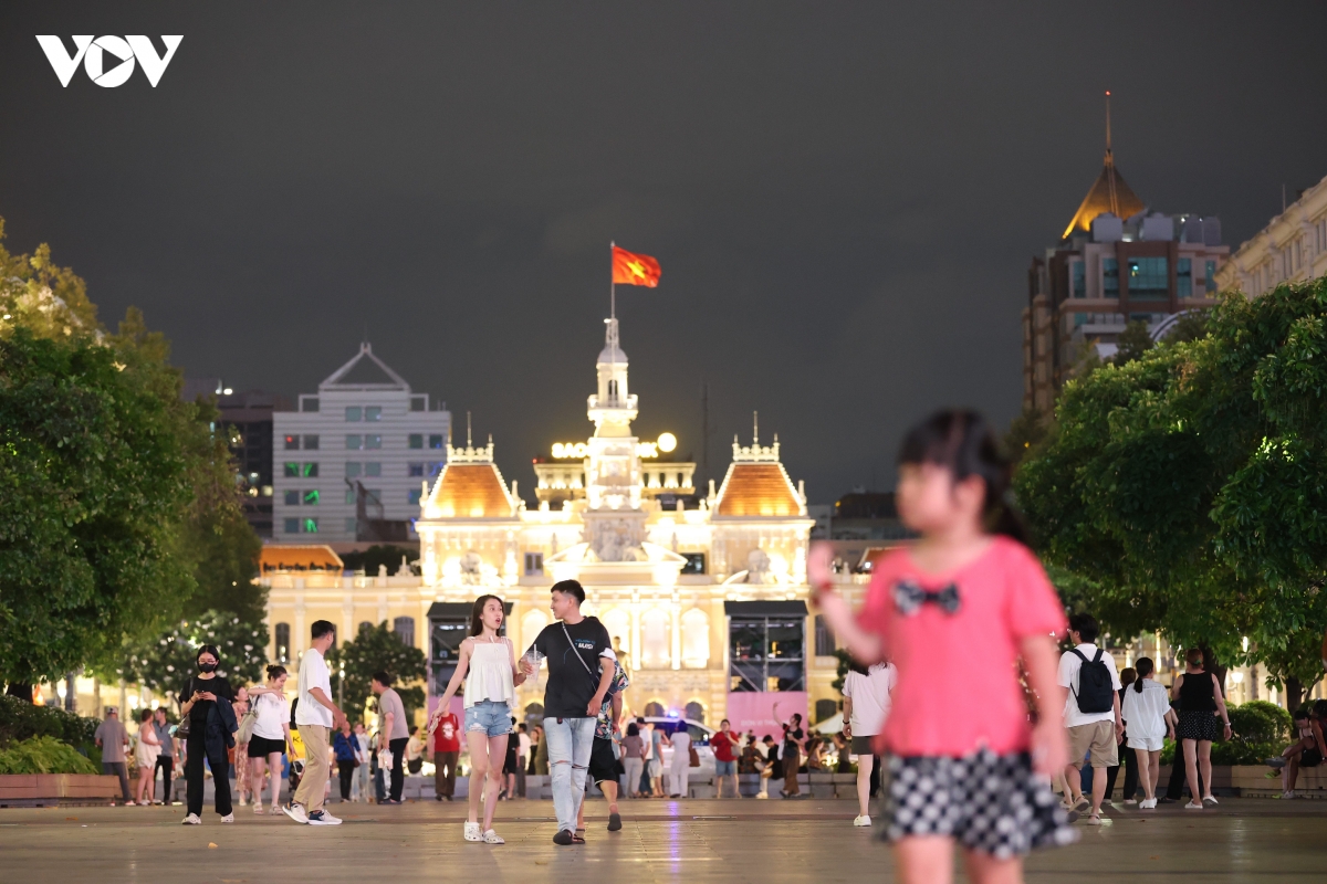 nhung chung nhan lang le ghi dau hanh trinh vuon minh cua tp.hcm hinh anh 12