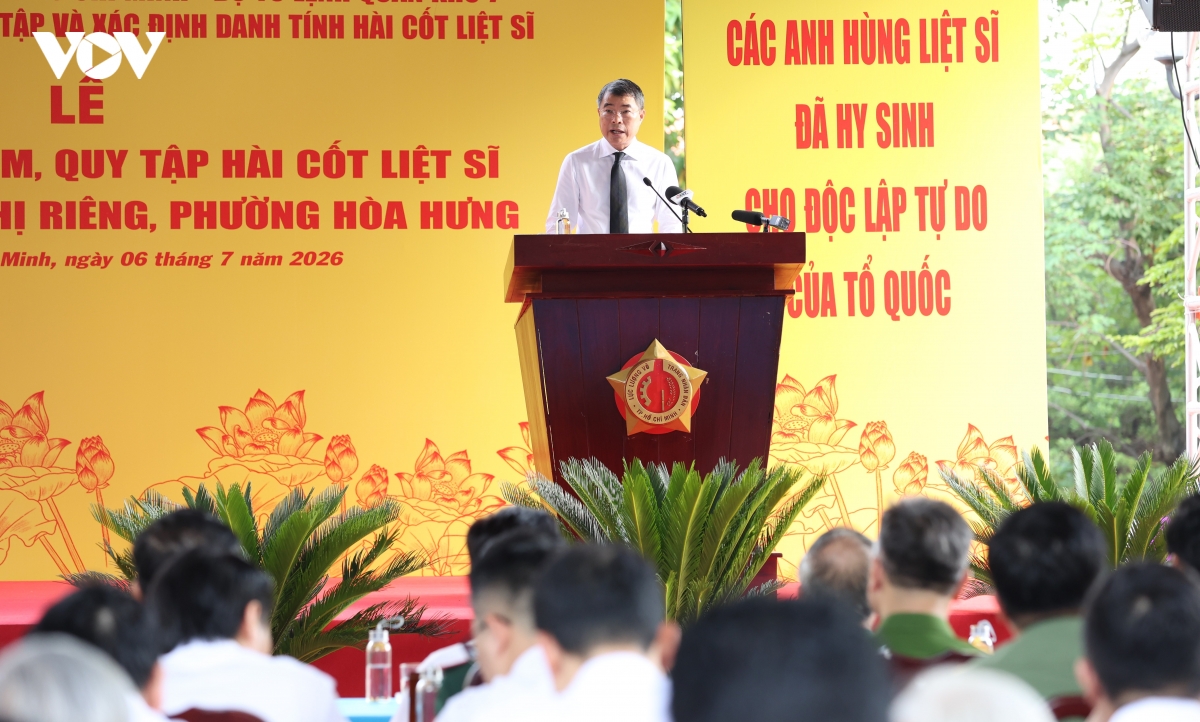 luc luong chuc nang da tim thay 7 hai cot liet si tai cong vien le thi rieng hinh anh 1