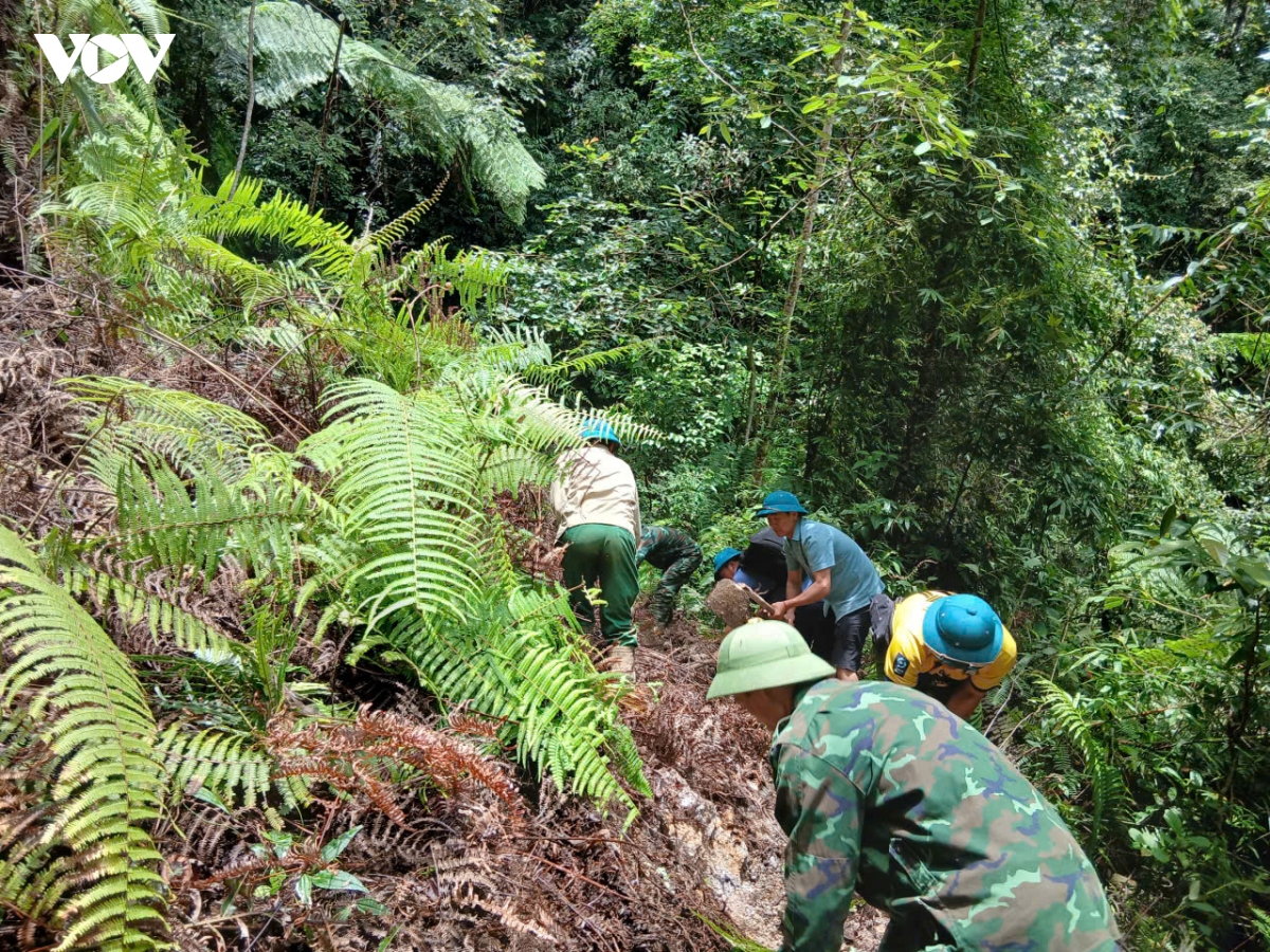 lao cai no luc khac phuc giao thong, on dinh doi song sau mua lu hinh anh 3
