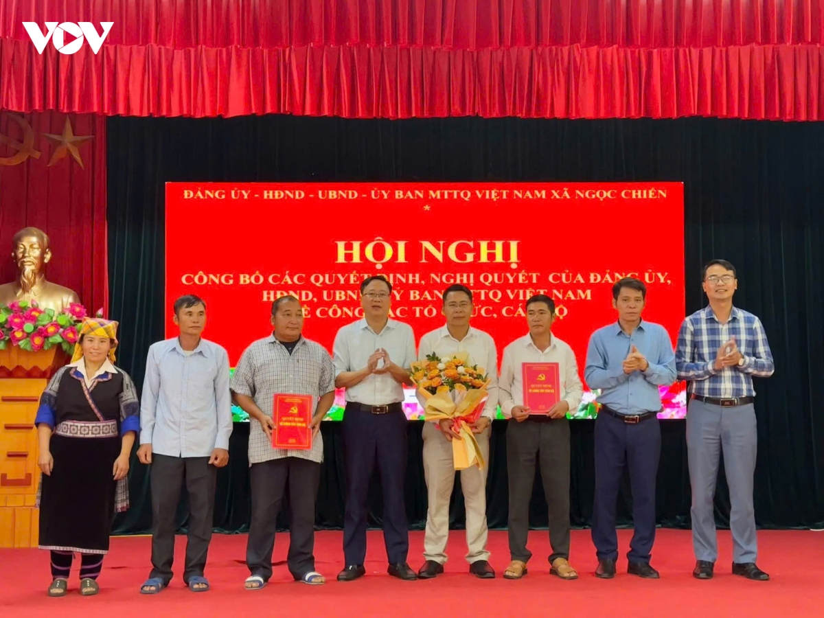 son la giam hon 37 ban, tieu khu, to dan pho sau sap xep hinh anh 2