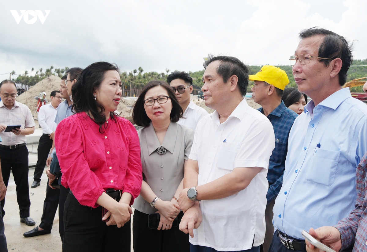 Doan cong tac tieu ban tuyen truyen va van hoa apec 2027 lam viec tai phu quoc hinh anh 3
