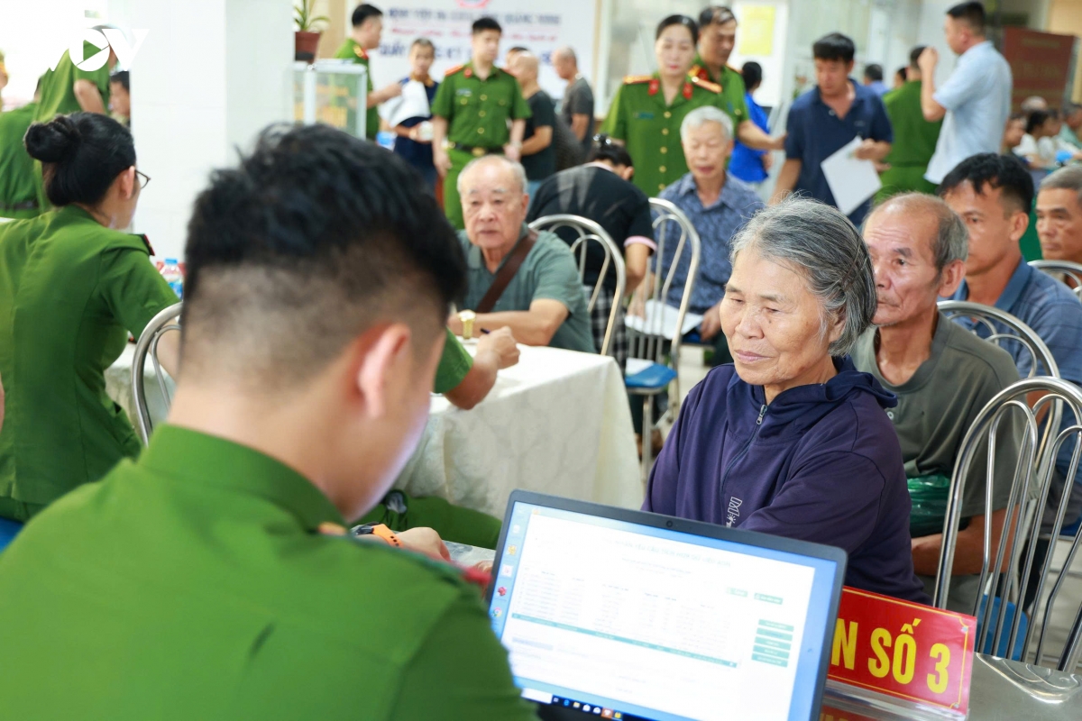 Quảng Ninh: Thu nhận mẫu ADN thân nhân liệt sĩ chưa xác định danh tính