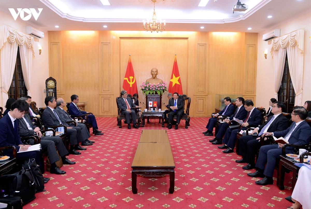 chu tich hoi dong ly luan trung uong tiep quyen tong thu ky Dang dan chu tu do nhat ban hinh anh 2