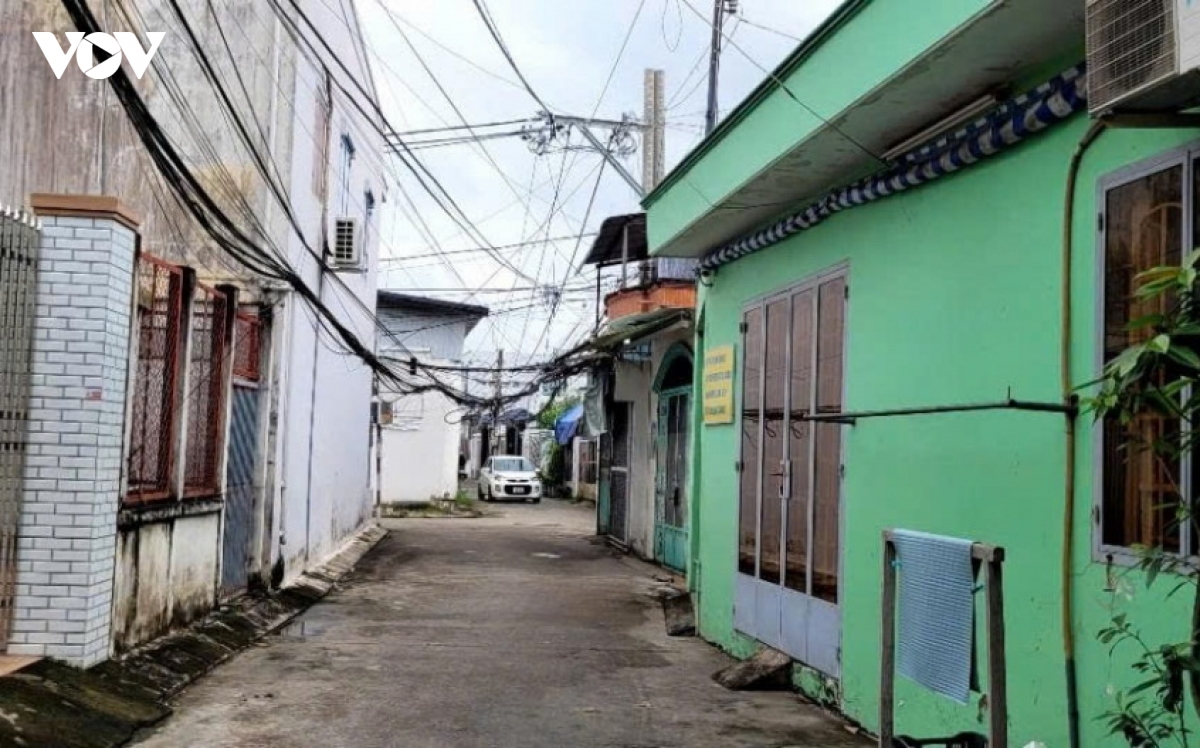 Da nang Dien giat khi sua mai ton, nguoi vo lao vao cuu chong cung tu vong hinh anh 1