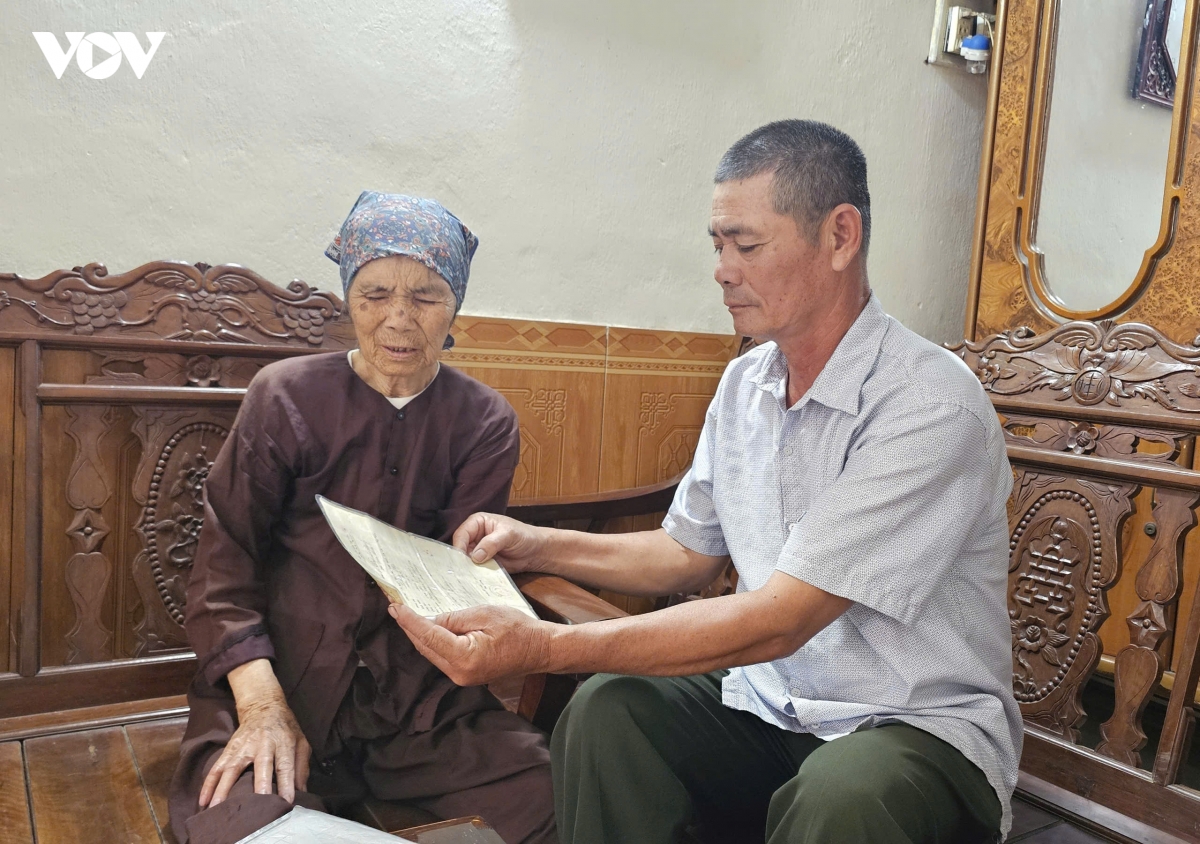 hon nua the ky kiem tim va hy vong tu tam bia mo khac dong chu lE v. hY - 4.8.67 hinh anh 3