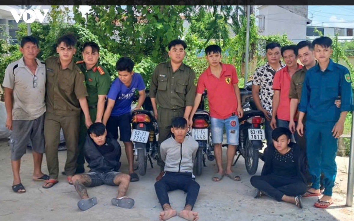 Bắt giữ 3 đối tượng trộm mô tô trên đường tẩu thoát