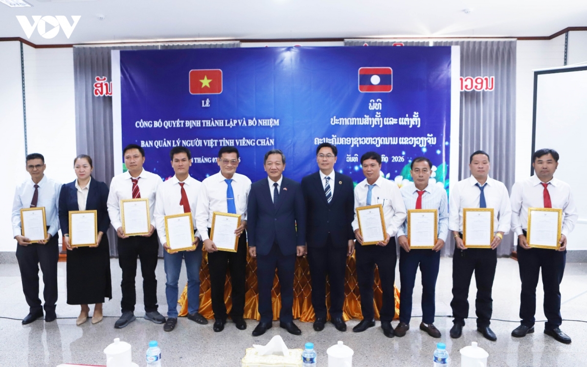 thanh lap ban quan ly nguoi viet nam tai tinh vientiane, lao hinh anh 2