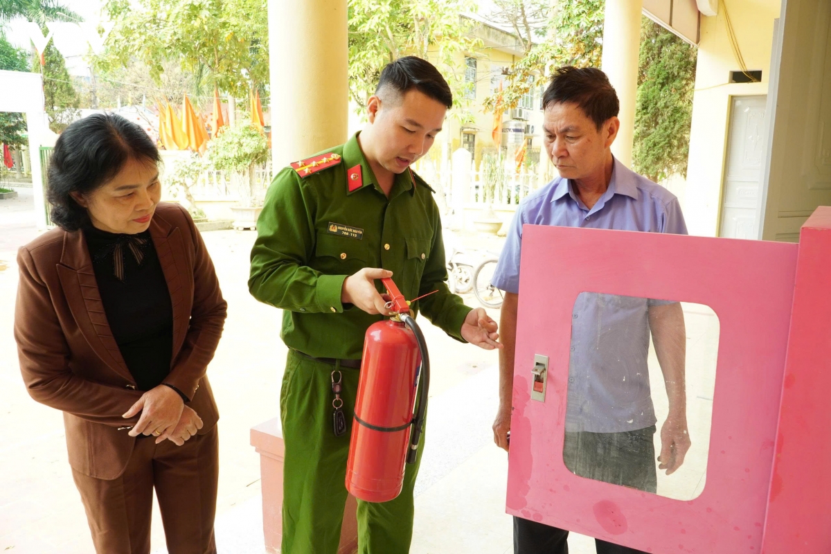 bo noi vu chot che do cho nguoi hoat dong khong chuyen trach nghi viec hinh anh 1