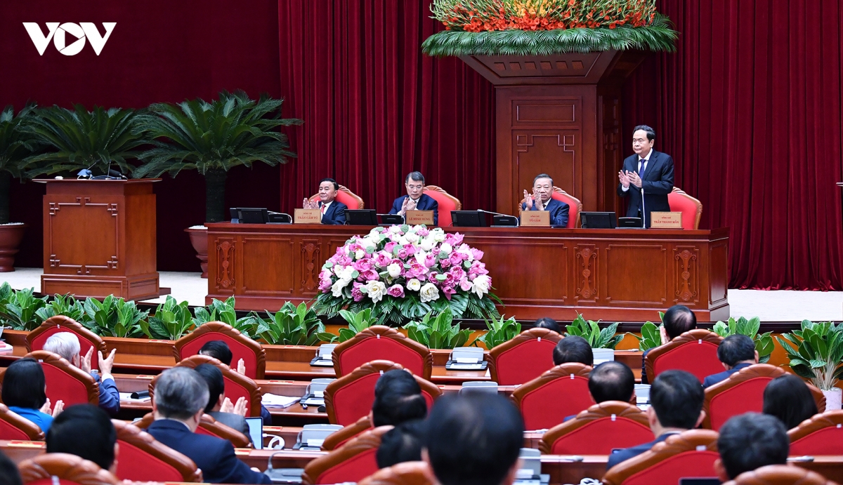 toan canh be mac hoi nghi lan thu 3 ban chap hanh trung uong Dang khoa xiv hinh anh 2