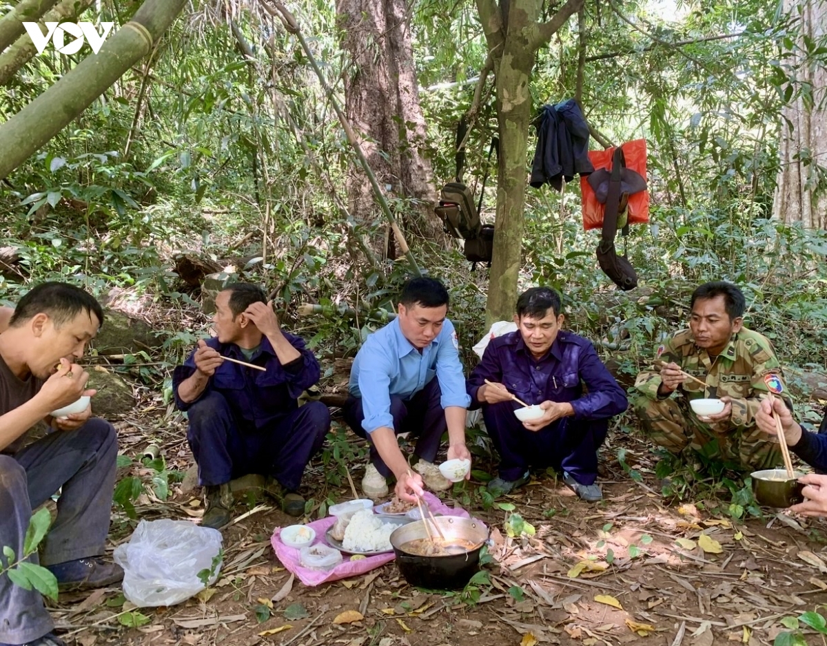 tim kiem hai cot liet si dau chi 1 hy vong, van quyet tam di hinh anh 4