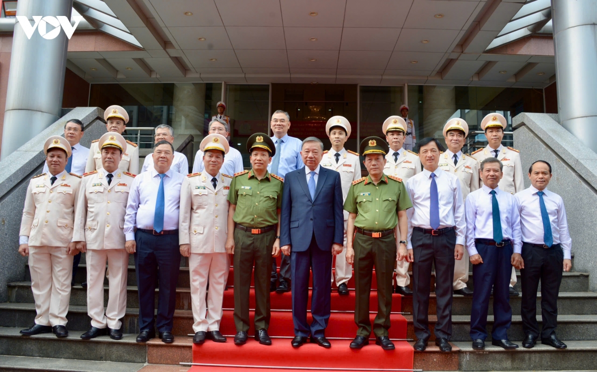 tong bi thu, chu tich nuoc tham, lam viec tai cuc canh sat quan ly trai giam hinh anh 5
