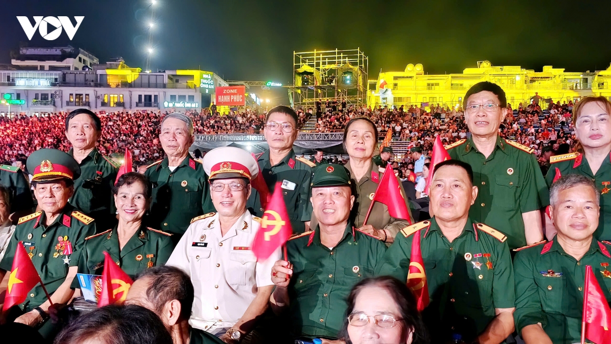  mai mai tuoi 20 tri an nhung nguoi cong hien vi doc lap, tu do hinh anh 3